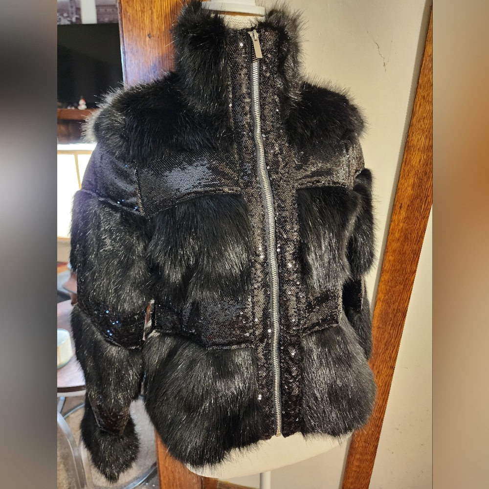 COPY - Beautiful Furry Sequin Jacket - Picture 2 of 3